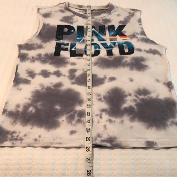 Pink Floyd Women’s Tie Dye Graphic Tee Sleeveless Size Small - Picture 8 of 8